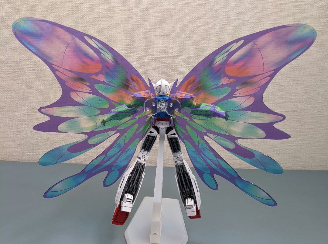 「地球は戦争する所じゃないでしょう！」ガンプラ完成品1/144　HG　∀ガンダム