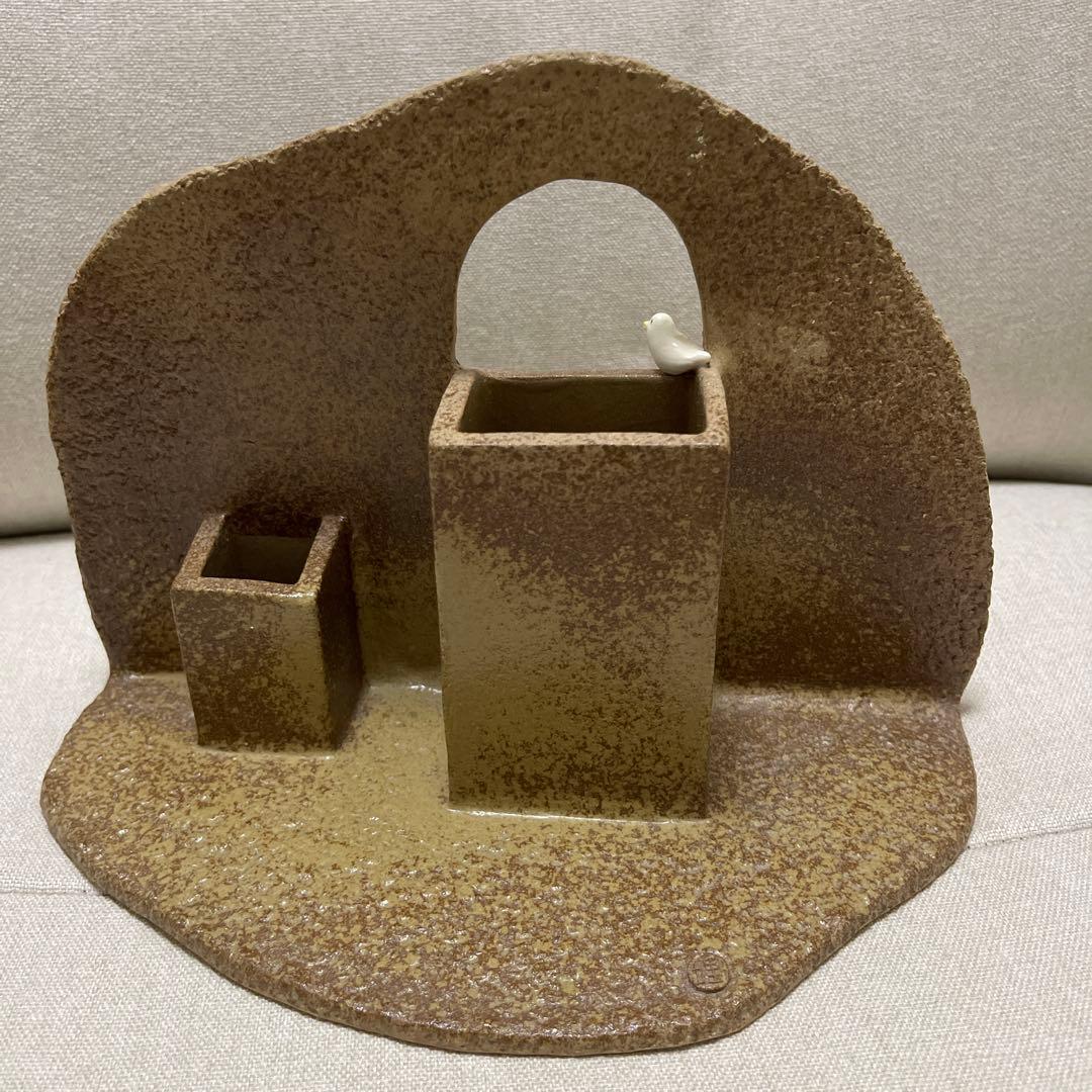 すみ田理恵 焼き物 器 ペン立て 花器　招き猫　ねこ　ネコ　猫　オブジェ