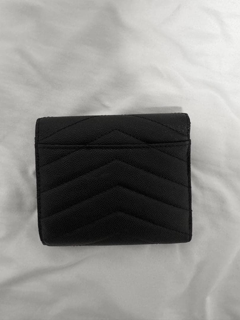 Yves Saint Laurent ブラック三つ折り財布