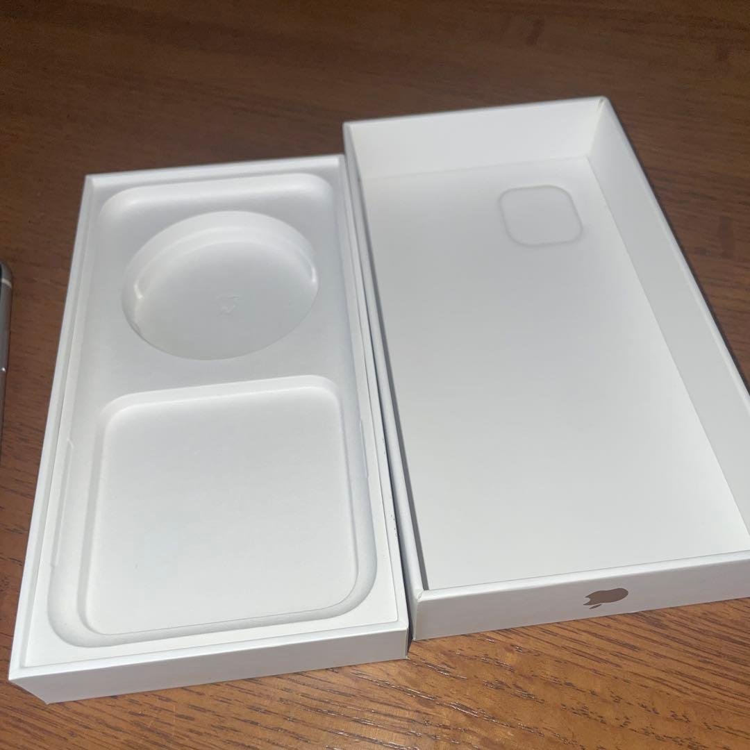 iPhone11 128GB 本体 ホワイト ケース付き ジャンク品 iPhone 11