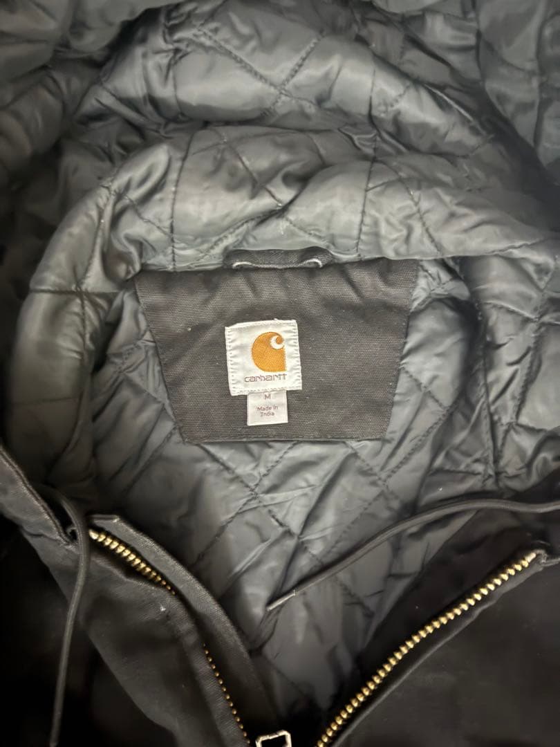 Carhartt ブラック フード付きジャケット