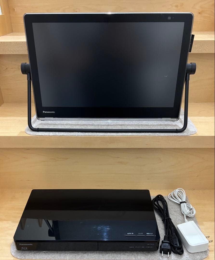 Panasonic プライベート・ビエラ UN-15TD7 状態良好 Amazon | パナソニック 15V型 液晶 テレビ プライベート・ビエラ UN