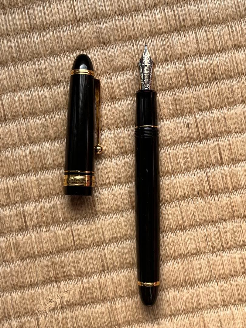 9時まで特別割引！パイロット PILOT CUSTOM 743 万年筆