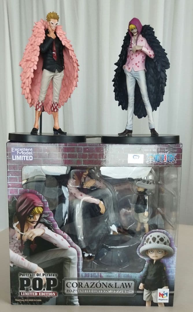 ワンピース.コラソン＆ドフラミンゴ＋コラソン＆ローセット - メルカリ