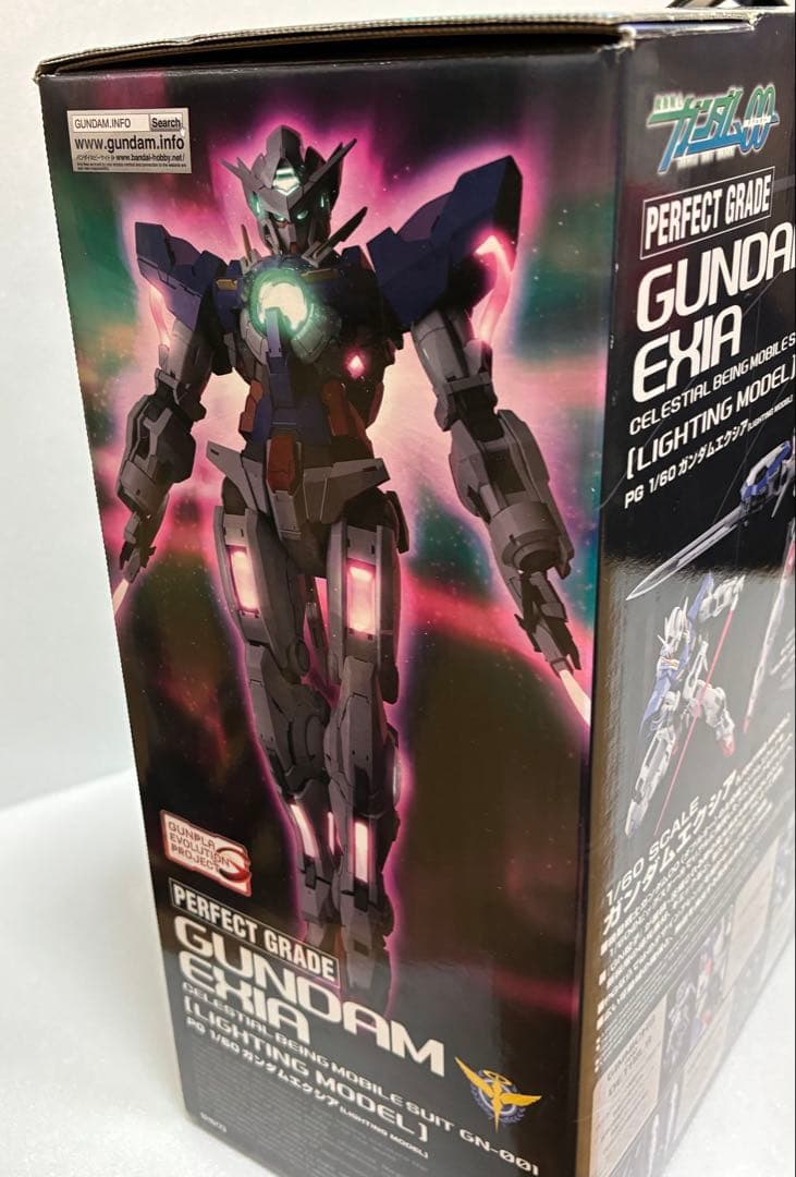 PG 1/60ガンダムエクシア [LIGHTING MODEL]未組立