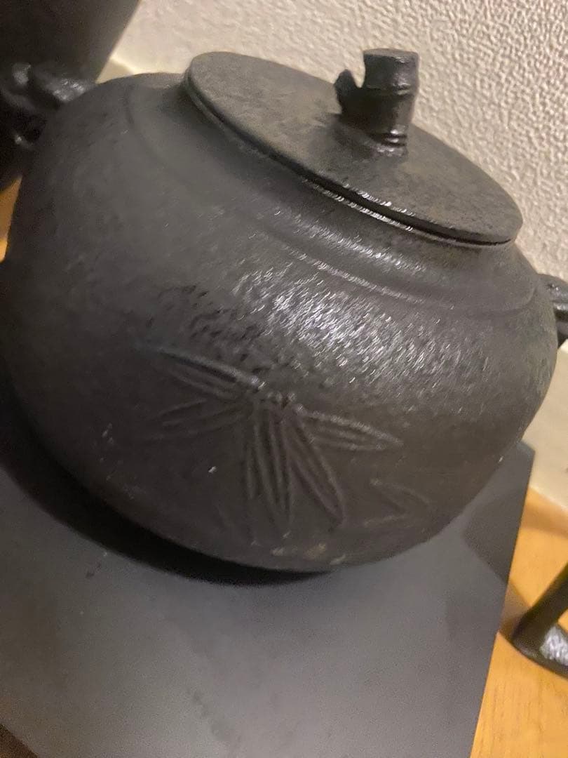 南部鉄器 茶の湯風炉釜・紅鉢竹紋 2.2L 箱付き - メルカリ