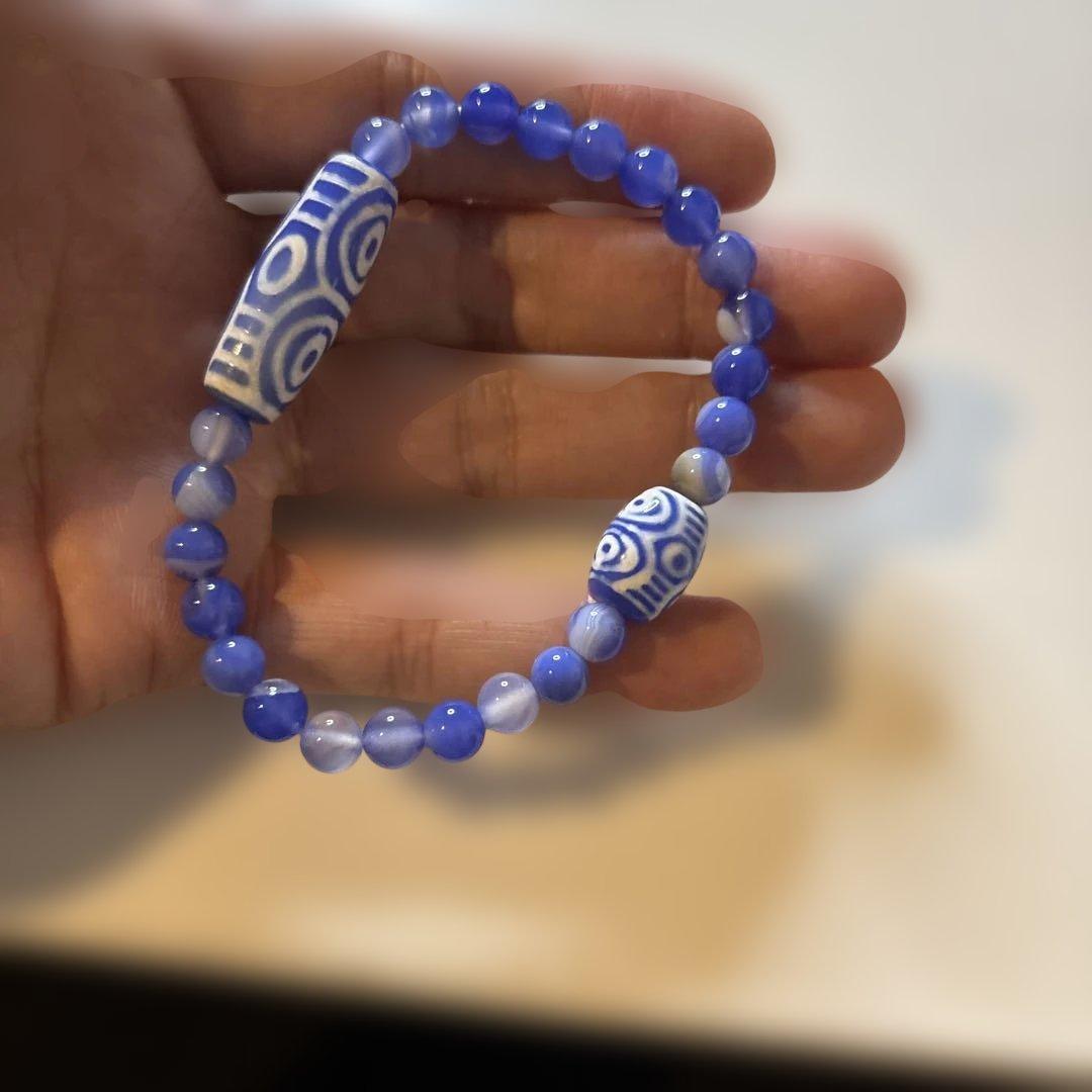 すごいズンとくる！青玉髄天珠、龍眼天珠、青のファイヤーアゲート