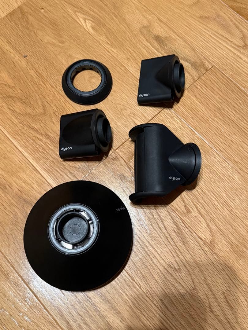 動作良好　Dyson ヘアドライヤー　付属品5つ