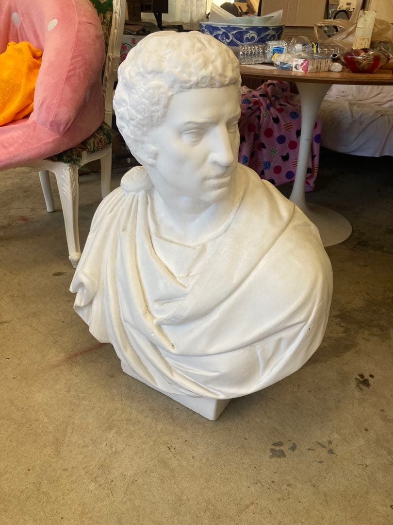 ブルータスの胸像 石膏像