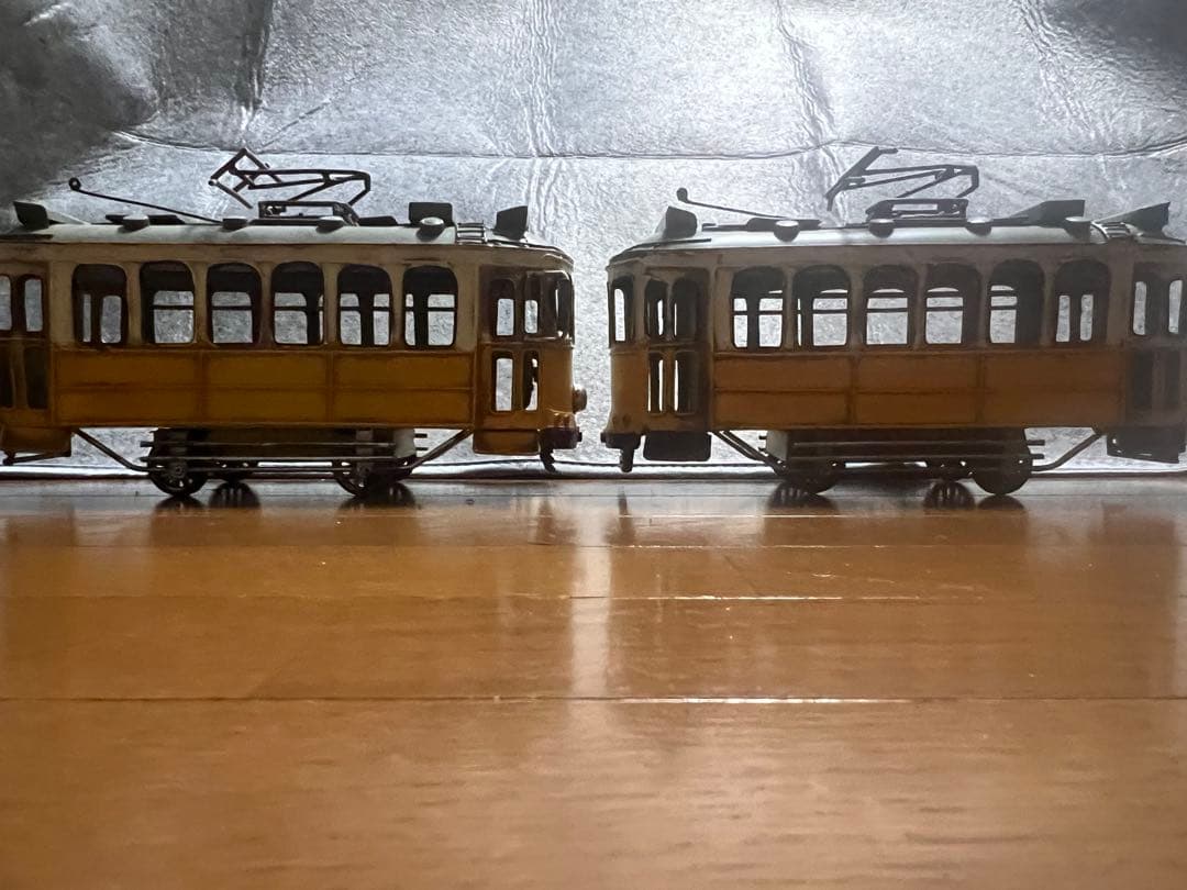 イエロー トラム模型 2台