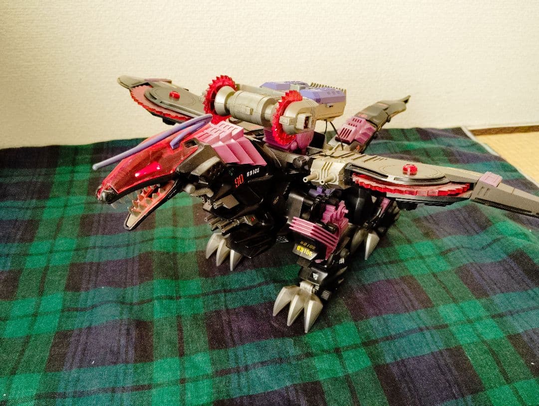 【可動 発光】旧 ゾイド　ギルベイダー