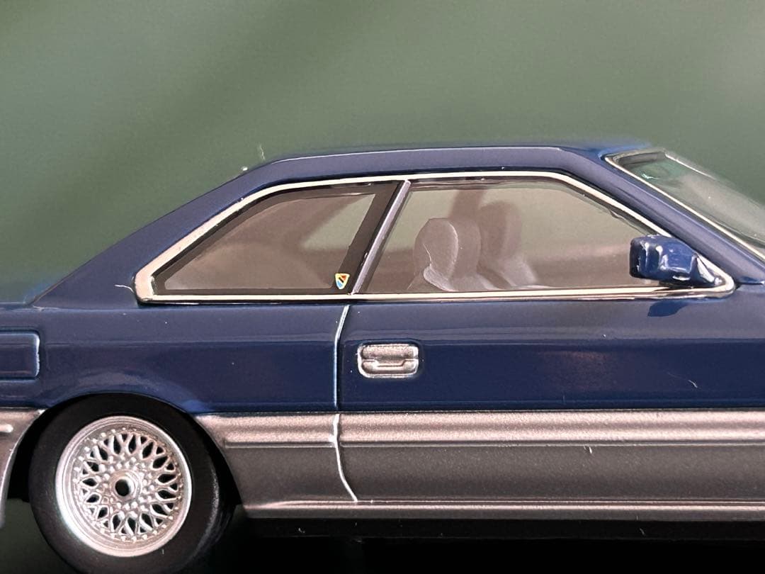 1/43 DISM F31 レパード アルティマ ダークブルーツートン