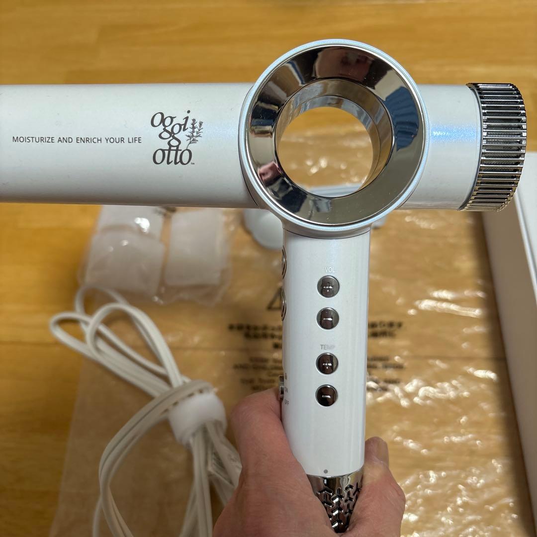 ogii otto True Treatment PRO ヘアドライヤー