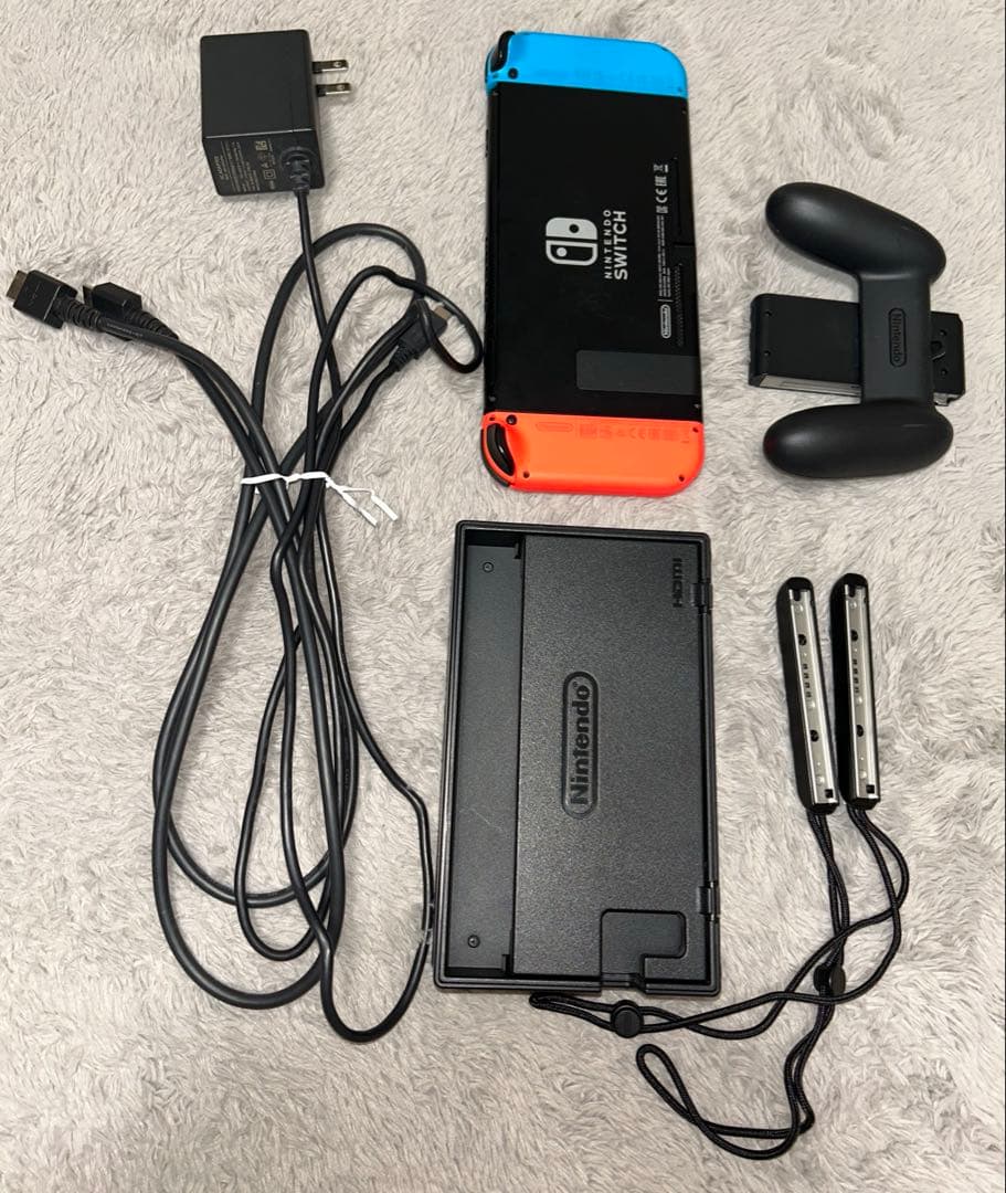 Nintendo Switch 本体 青/赤 箱あり、ソフトケース付き