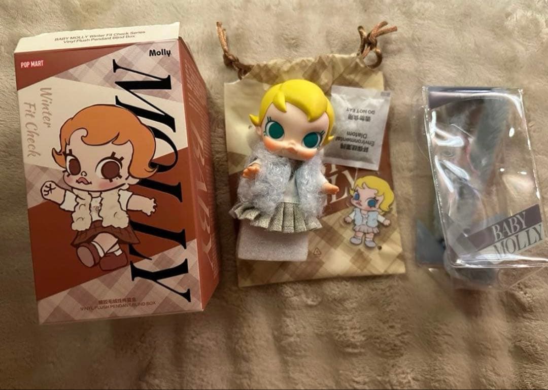 POP MART Baby Molly Winter Fit Check 水色 - メルカリ