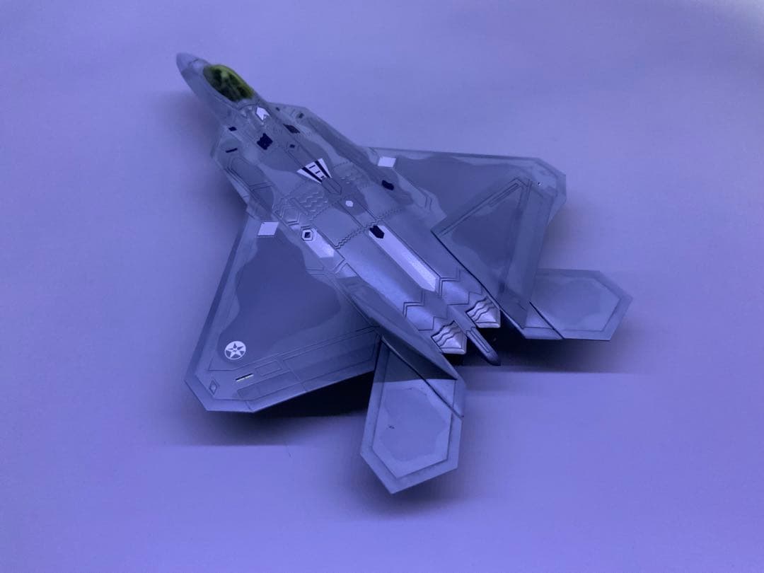 1/144スケールF22ラプターエースコンバット7トリガー仕様