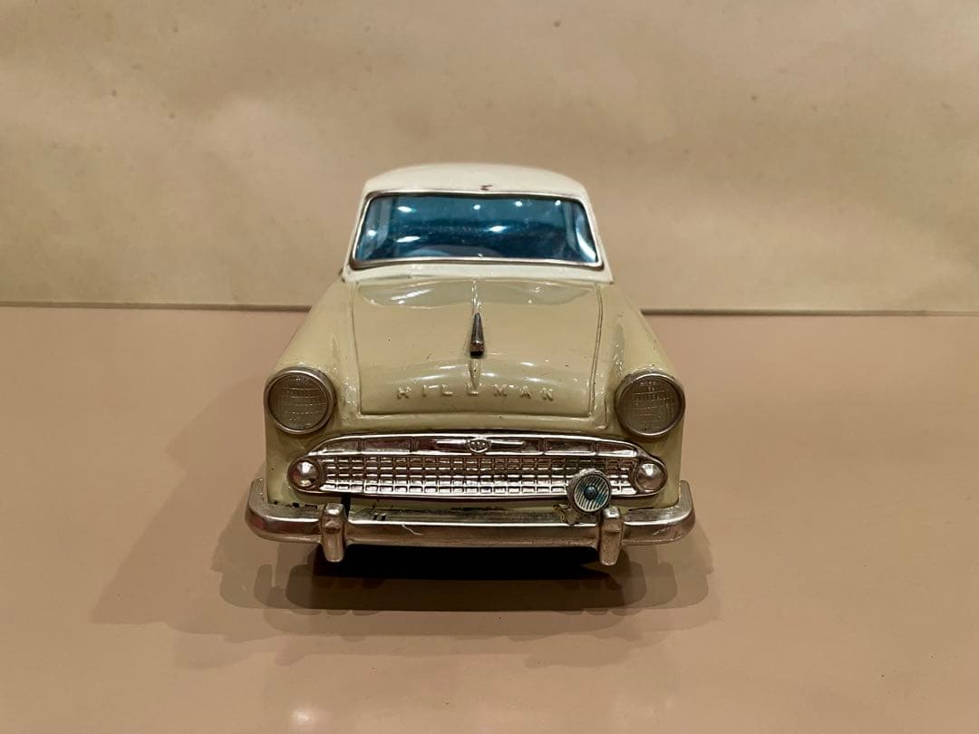 1961年【いすゞ】ヒルマンミンクス ハイスタイル　バンダイ　ブリキミニカー