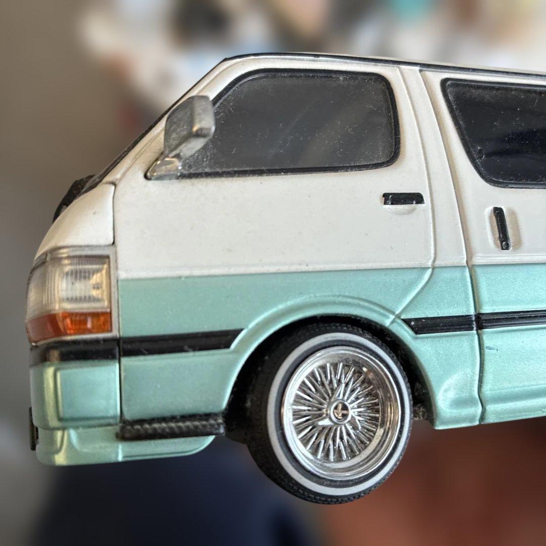 青島ダイキャスト、100系ハイエースバン絶版