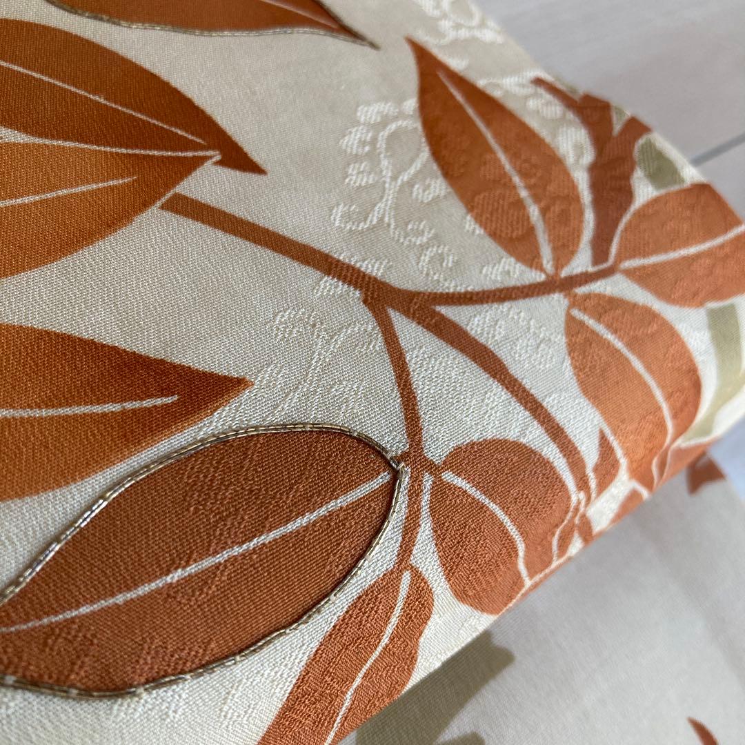 アンティーク丸帯　染めの丸帯　葡萄の刺繍　アイボリー　正絹　No.1-26