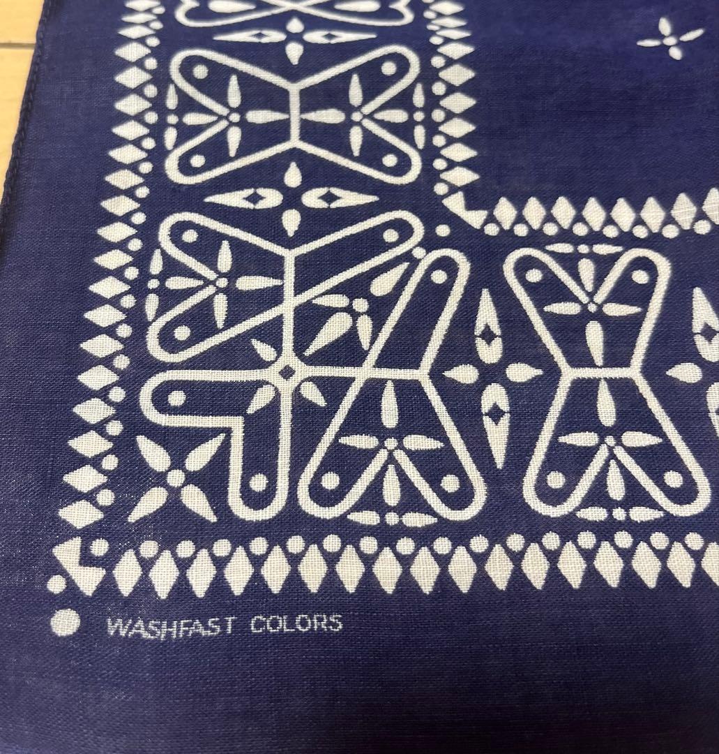 ビンテージバンダナ　クロス柄　USA製　1段表記