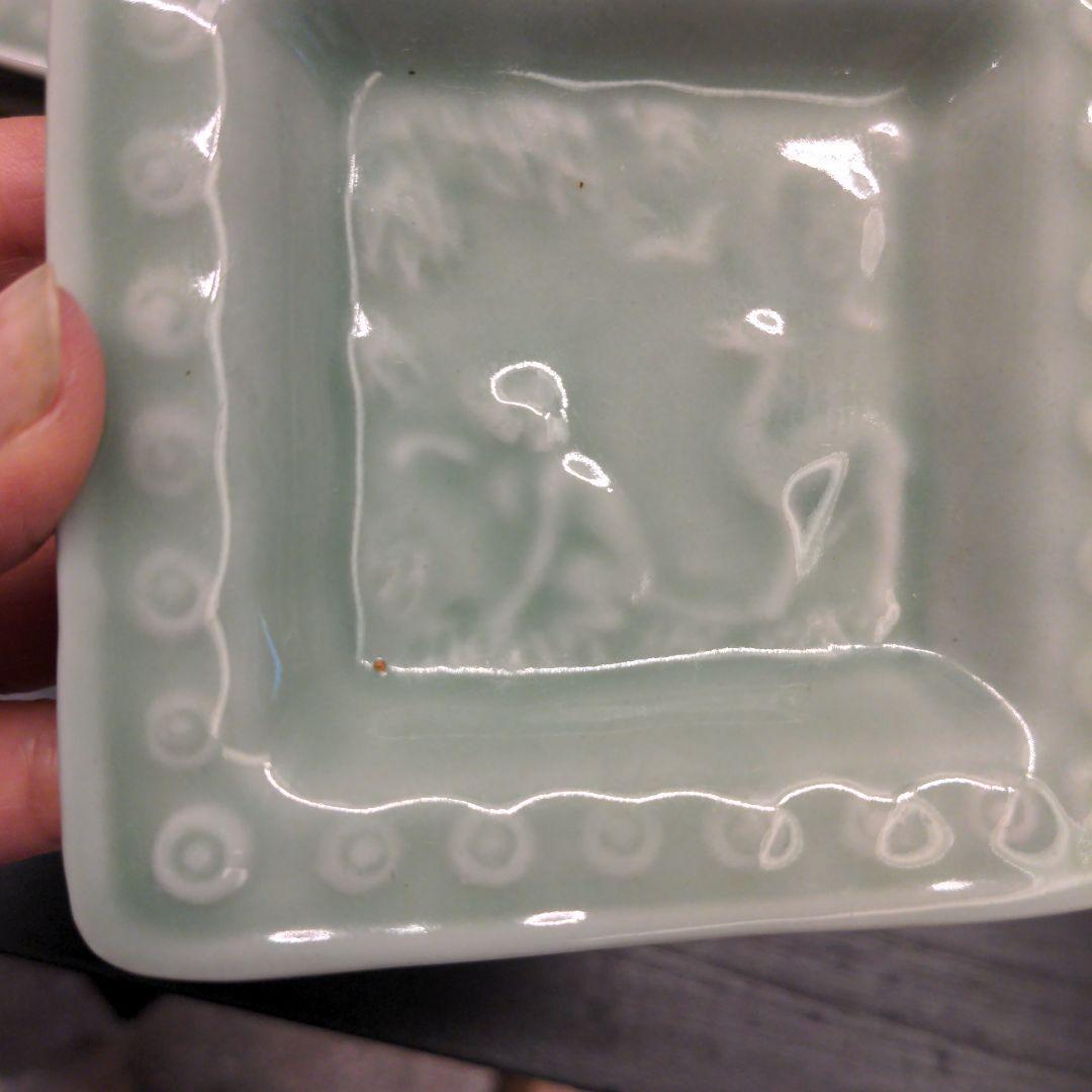 三田青磁 猿鹿鳥図 二枚組 三田青磁 陽刻 猿鹿鳥図