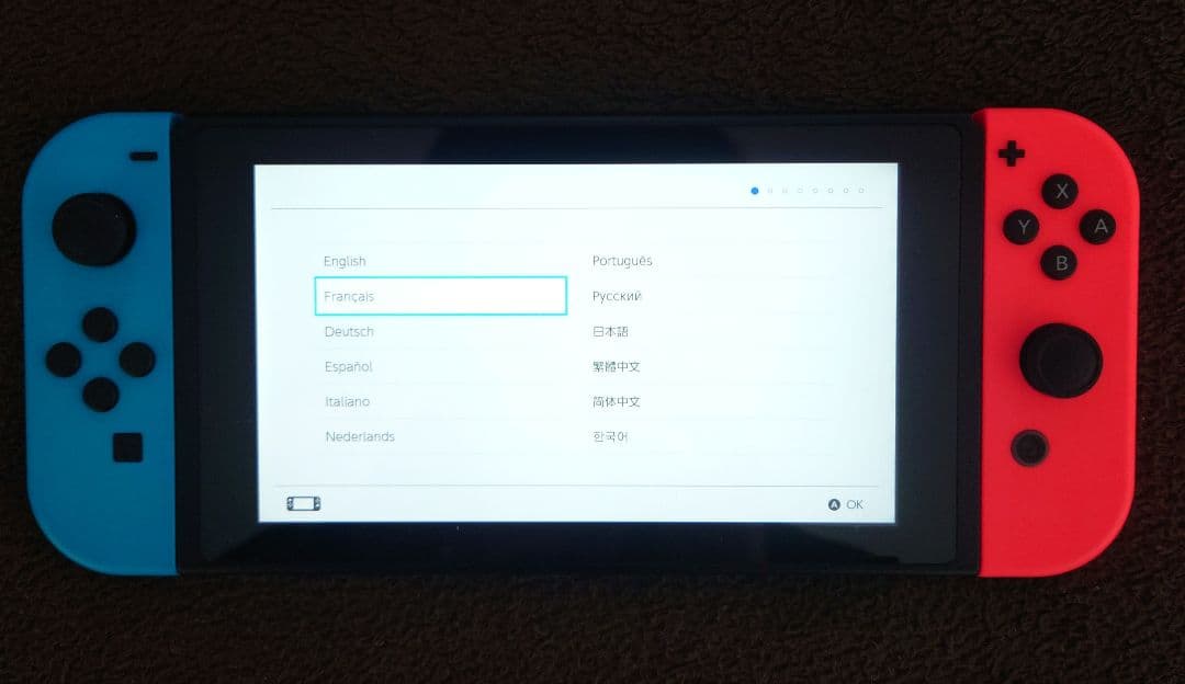 Switch本体（キャリングケース付き）