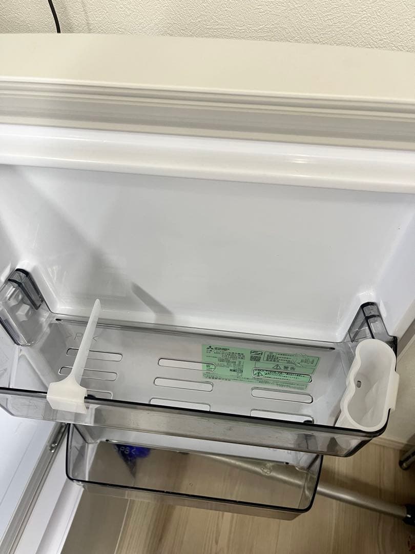 【送料込み】【超美品】三菱 冷凍冷蔵庫 MR-P15E2H-W