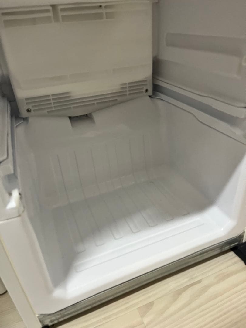 【送料込み】【超美品】三菱 冷凍冷蔵庫 MR-P15E2H-W