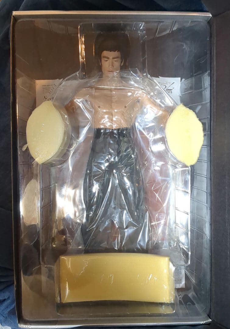 1/4 エンターベイ マスターピース ブルース・リー ドラゴンへの道 スタチュー