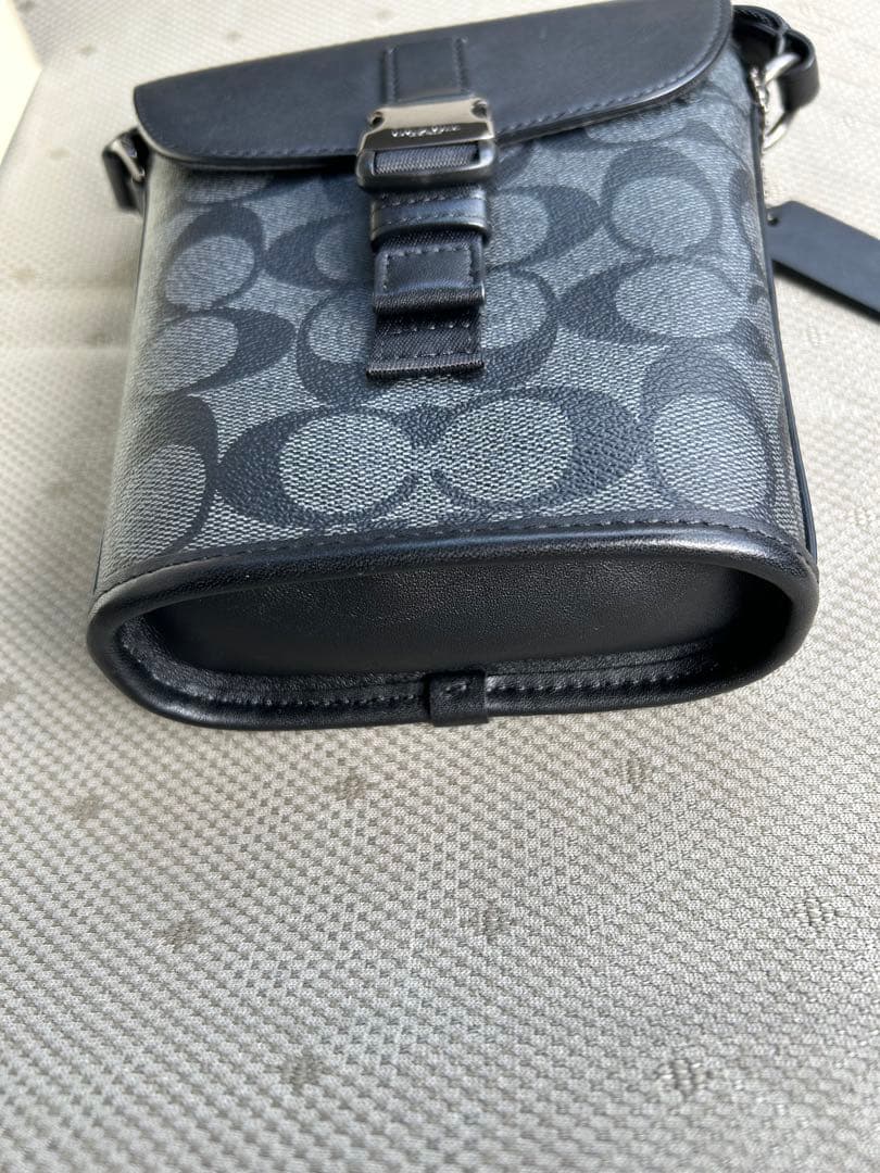 COACH ショルダーバッグ レザー コンパクト