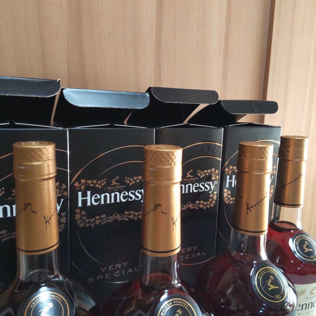 Hennessy VS コニャック 4本セット 箱付き 700ml 40％