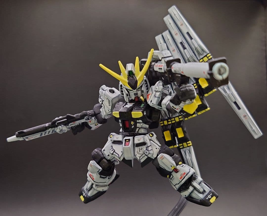 モビルスーツアンサンブル、νガンダム リペイント改造品