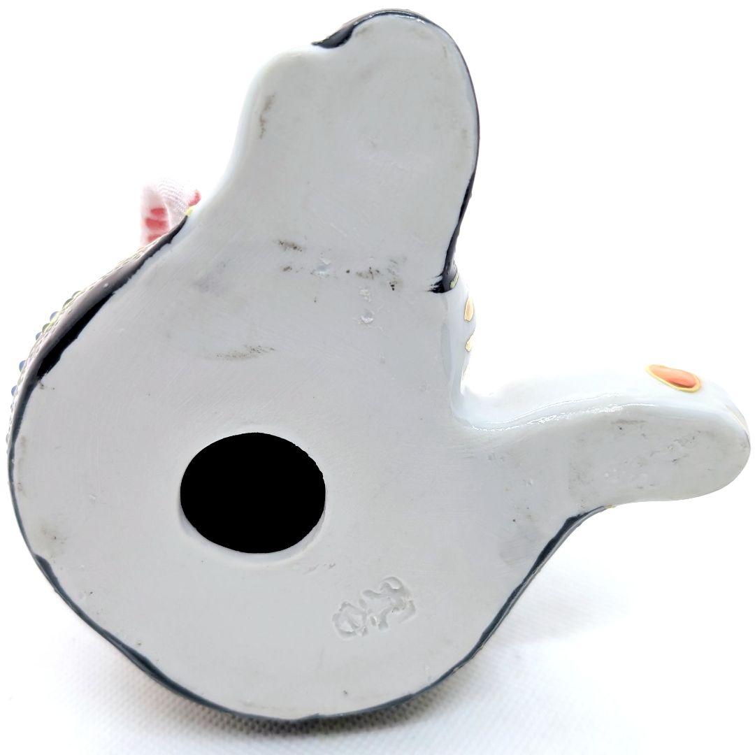 九谷焼　招き猫　スコティッシュフォールド　子猫　金彩黒盛り　花柄　左手あげ開運