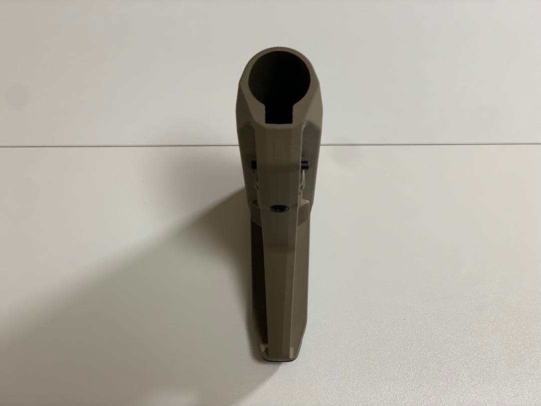 実物 MAGPUL MOE SL カービンストック ミルスペック FDE