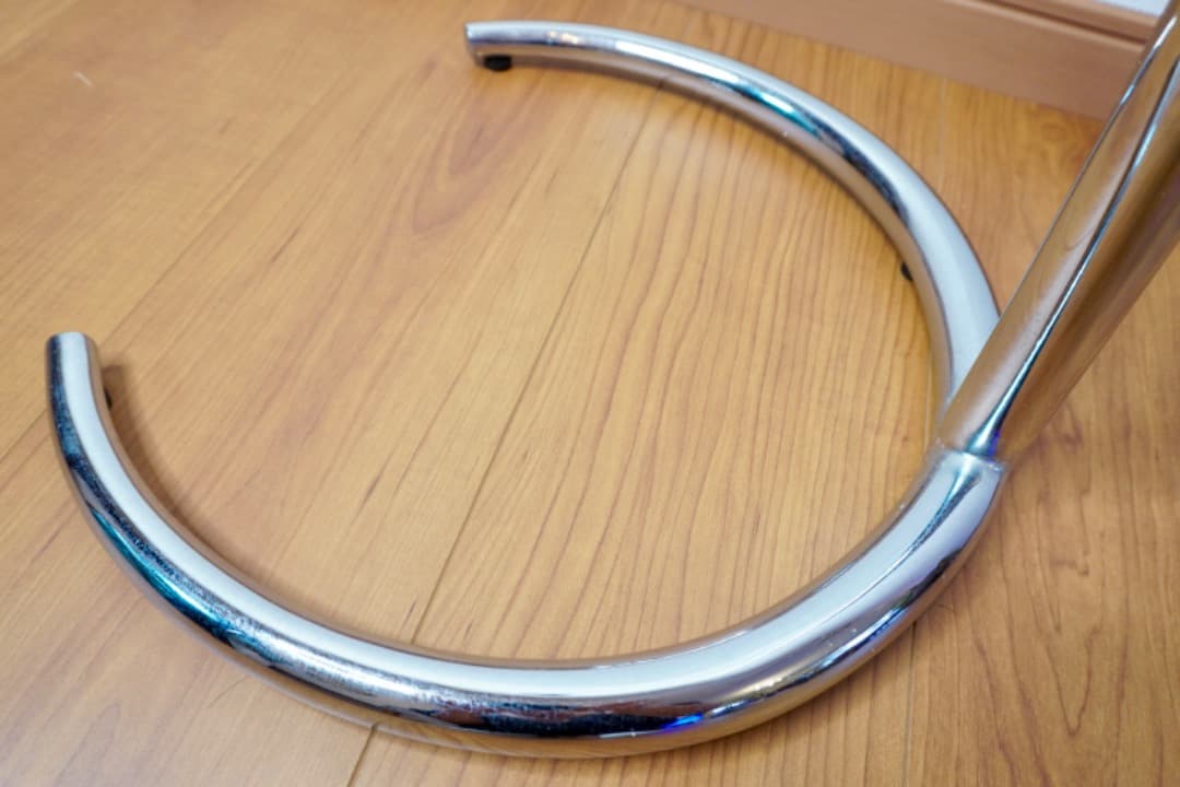 IDC大塚 ガラスラウンドサイドテーブル