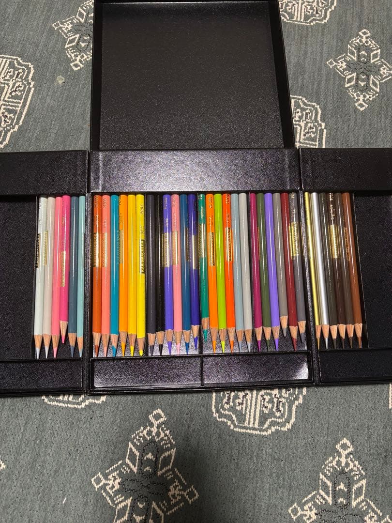 KARISMA COLOR 72色 色鉛筆セット サンフォード カリスマカラー72色