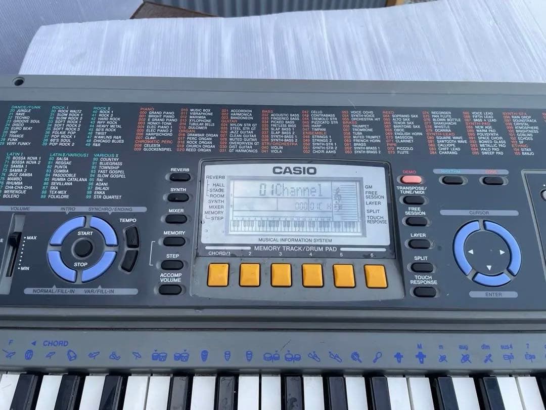 CASIO CTK-601 電子キーボード 61鍵 タッチレスポンス付き