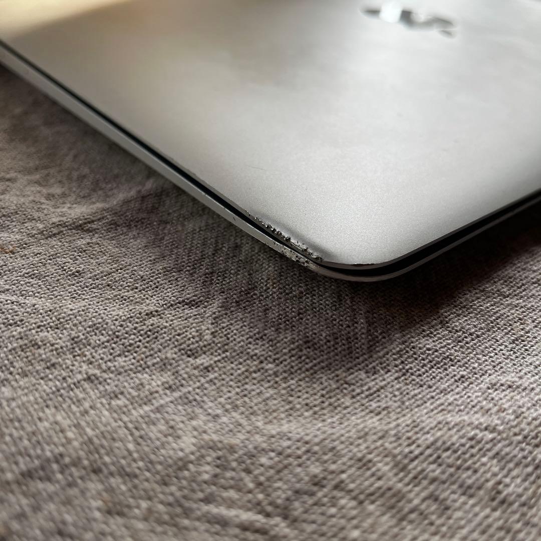 Apple MacBook Air 2017シルバー 充電器付き