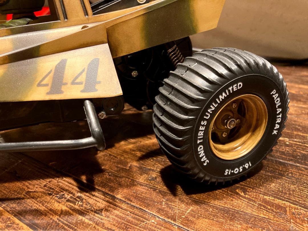 タミヤ　グラスホッパー　迷彩カスタムペイント　電動RCドライブセット付