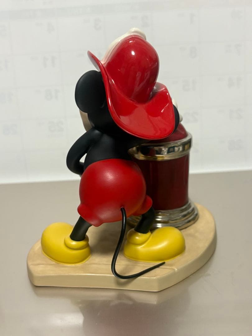 ミッキーマウス 消防士 フィギュア　限定品　made in USA