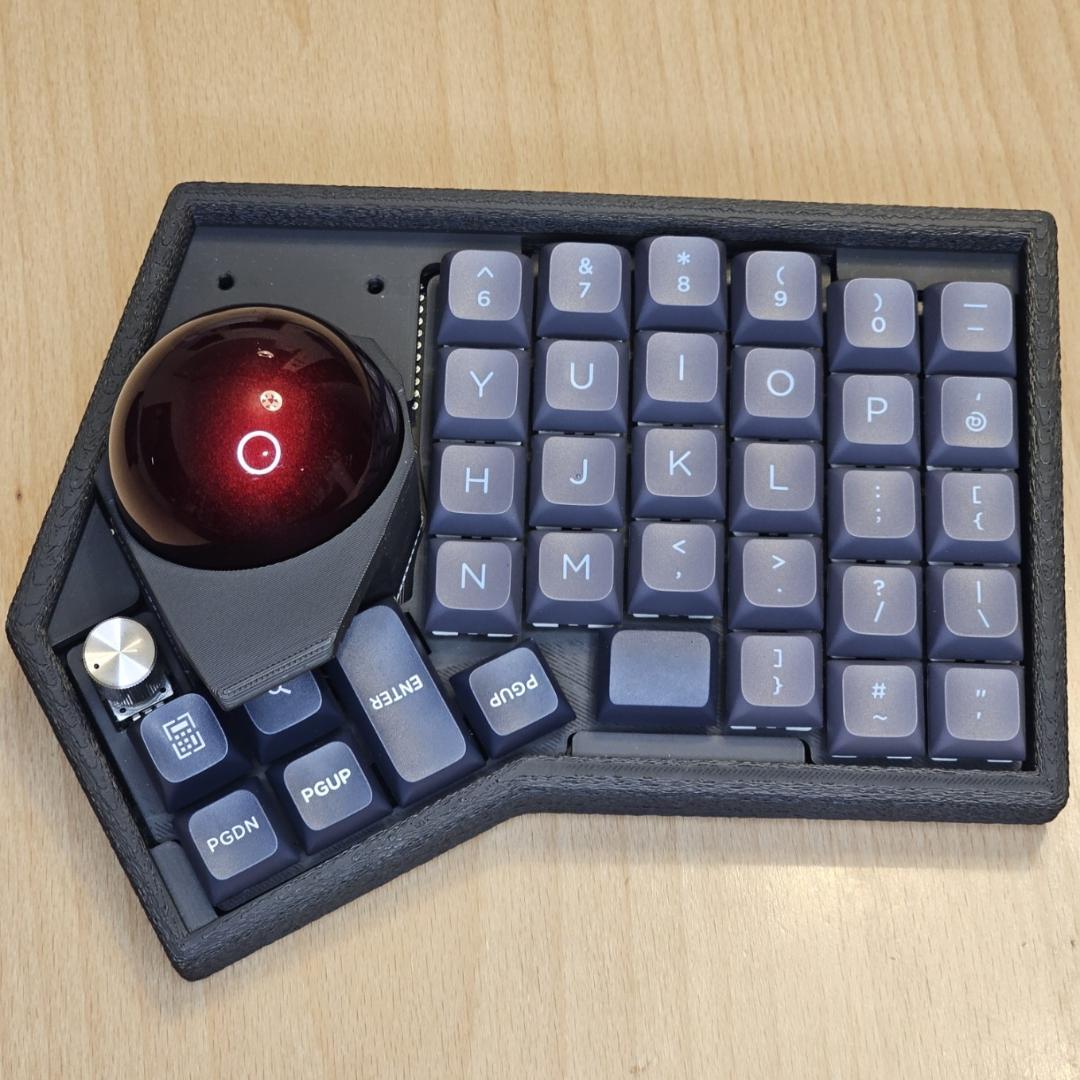 分割大玉キーボード \"Mooose\" 完成品