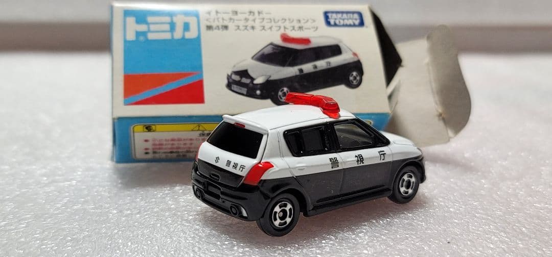 【送料無料】未使用！ スイフト パトカー 警視庁ミニカー 「 トミカ 」