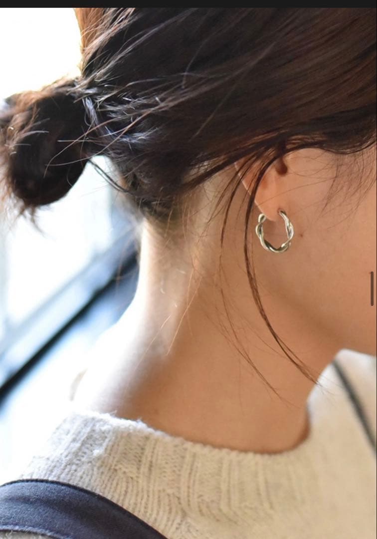 ourhome305 アワーホーム ツイストフープのSilver925ピアス