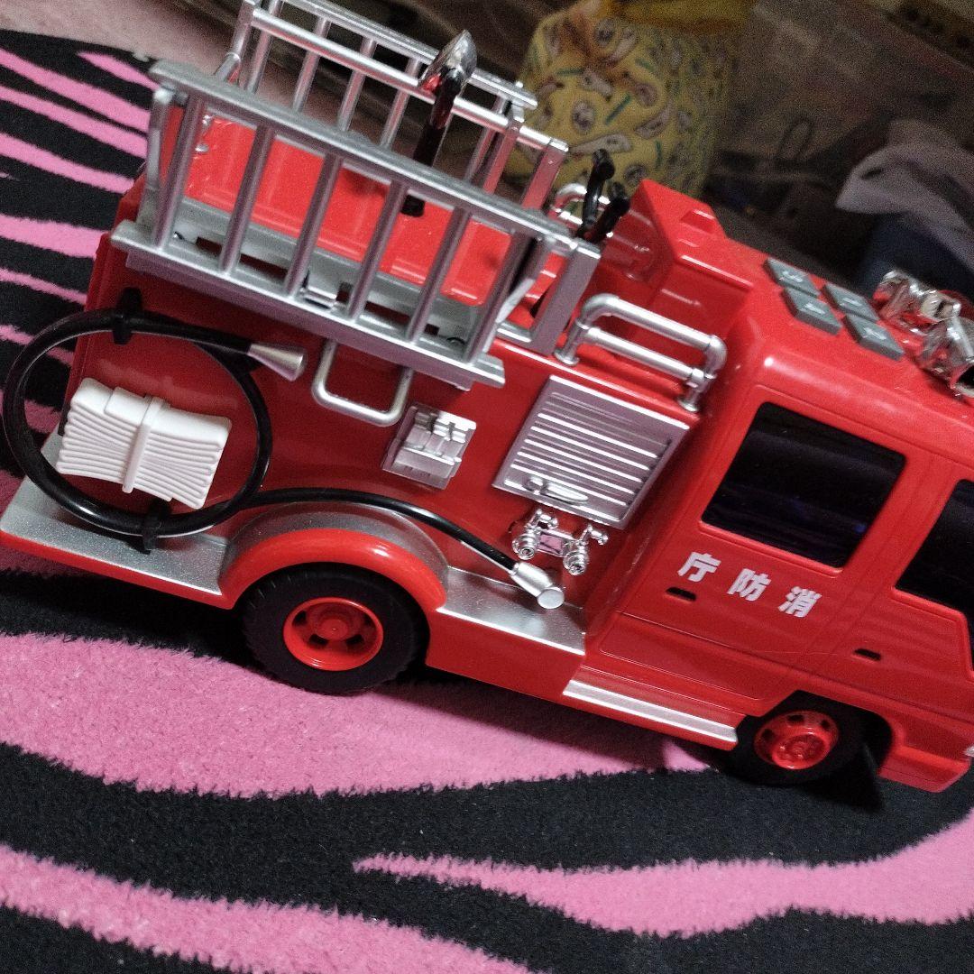 消防車 ミニカー 音と光付き