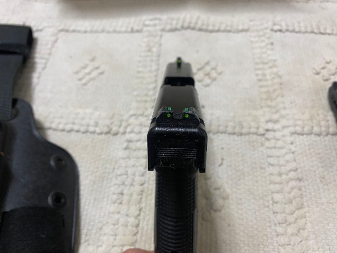 グロック19 9ミリピストル ホルスター 予備マガジン付き 東京マルイ　ガスブロ