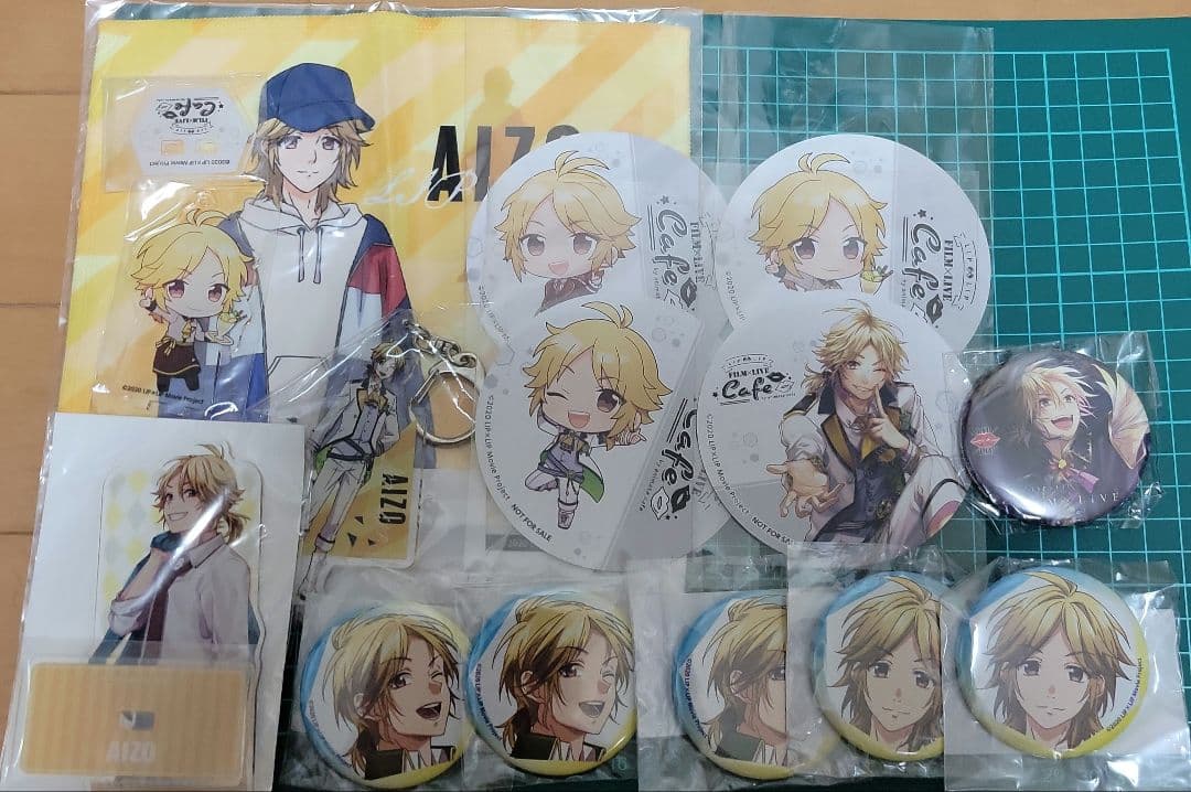 即購入⭕ LIP×LIP 柴崎愛蔵 アクリルスタンド 缶バッジ セット - メルカリ