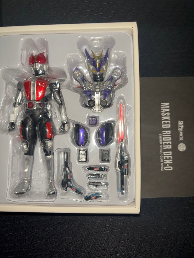 S.H.Figuarts 真骨彫製法 仮面ライダー電王ソード&ガンフォーム