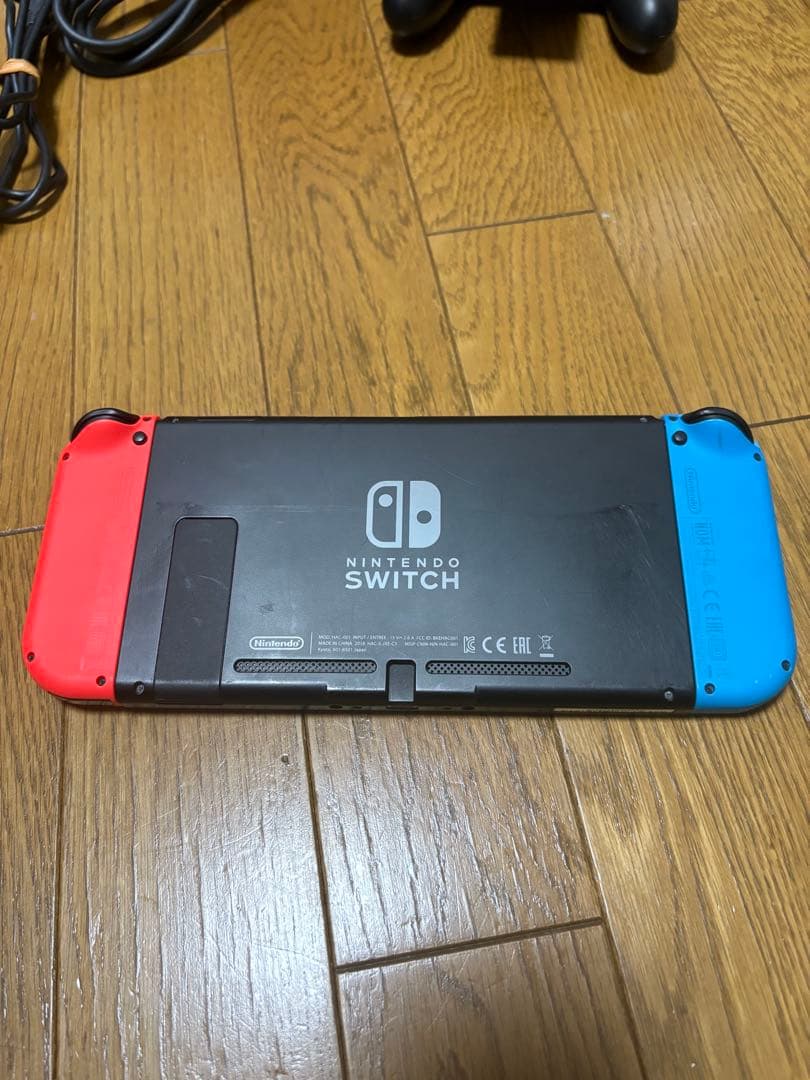 Nintendo SWITCH 本体 ネオンブルー、ネオンレッド