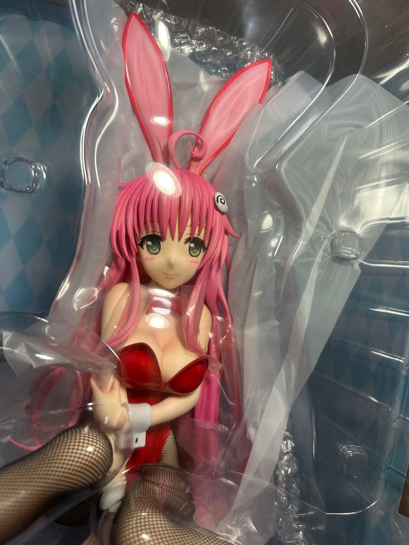 入手困難　ララ バニーVer. フィギュア