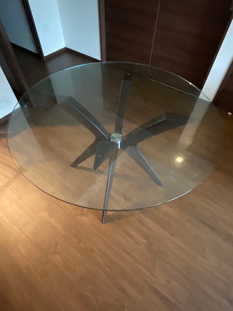 ダイニングテーブル Calligaris TOKYO Φ1100・ガラス天板